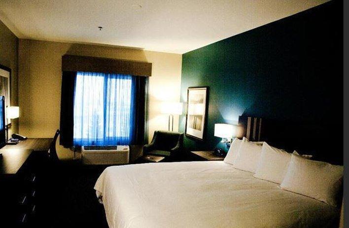 Four Points By Sheraton Hotel 4*